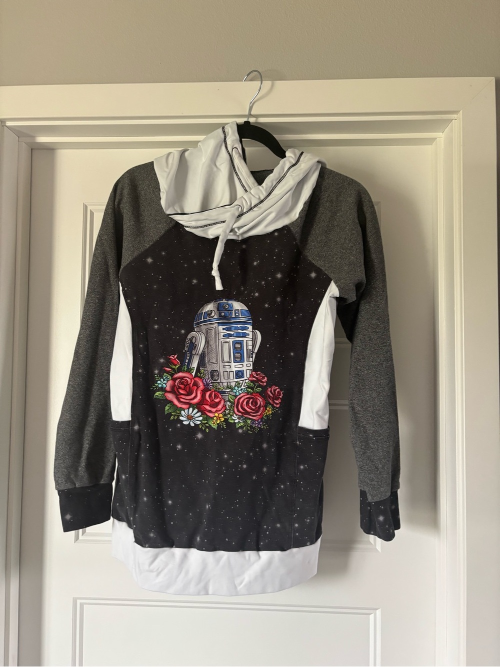 Star Wars R2-D2 Floral Graphic Pullover Hoodie - Black, Gray, White